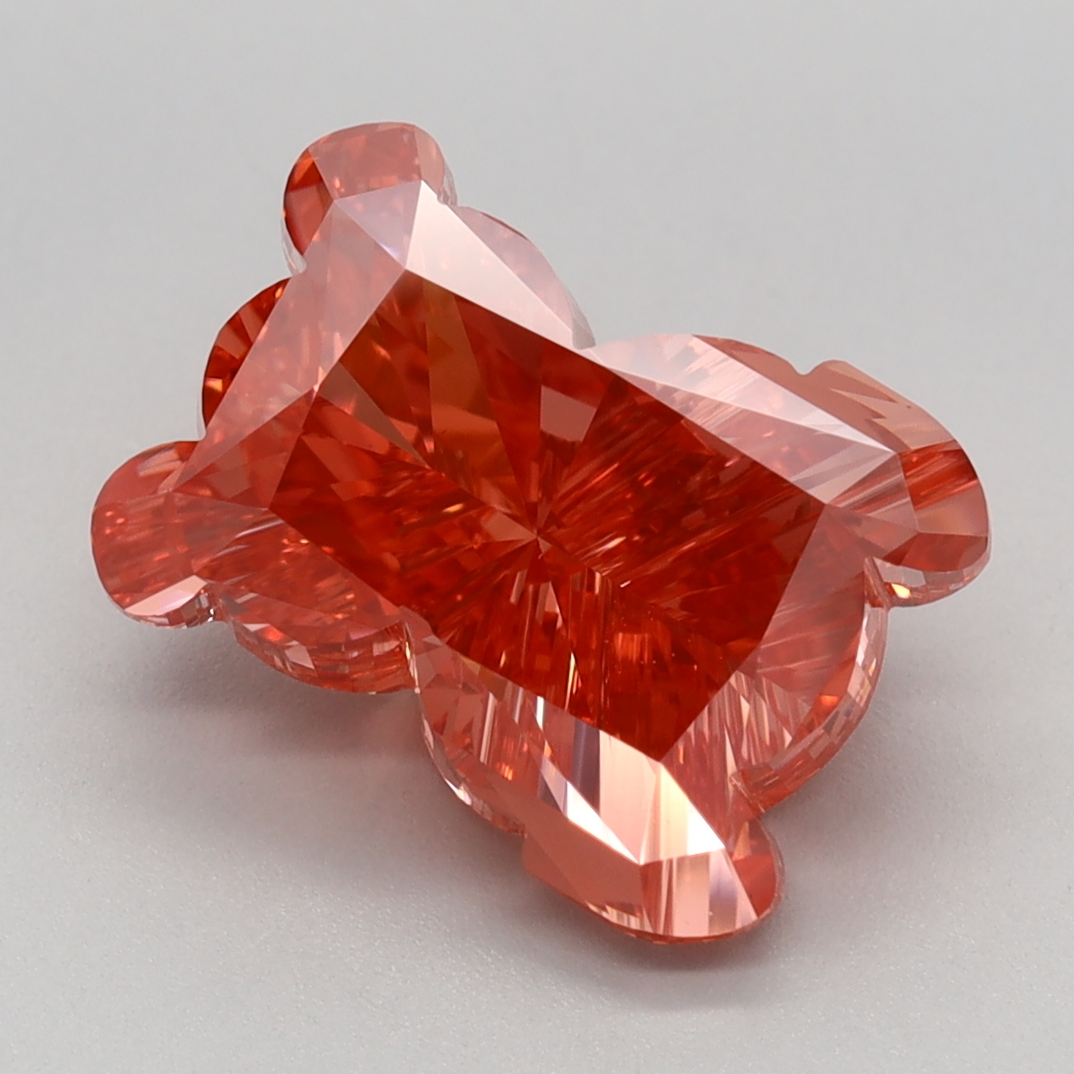 4.00 carat Fancy Vivid Pink Teddy lab grown diamond, VS1, IGI certified