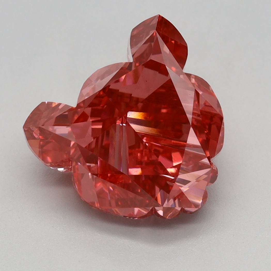 3.20 carat Fancy Vivid Pink Cat lab grown diamond, VS1, IGI certified