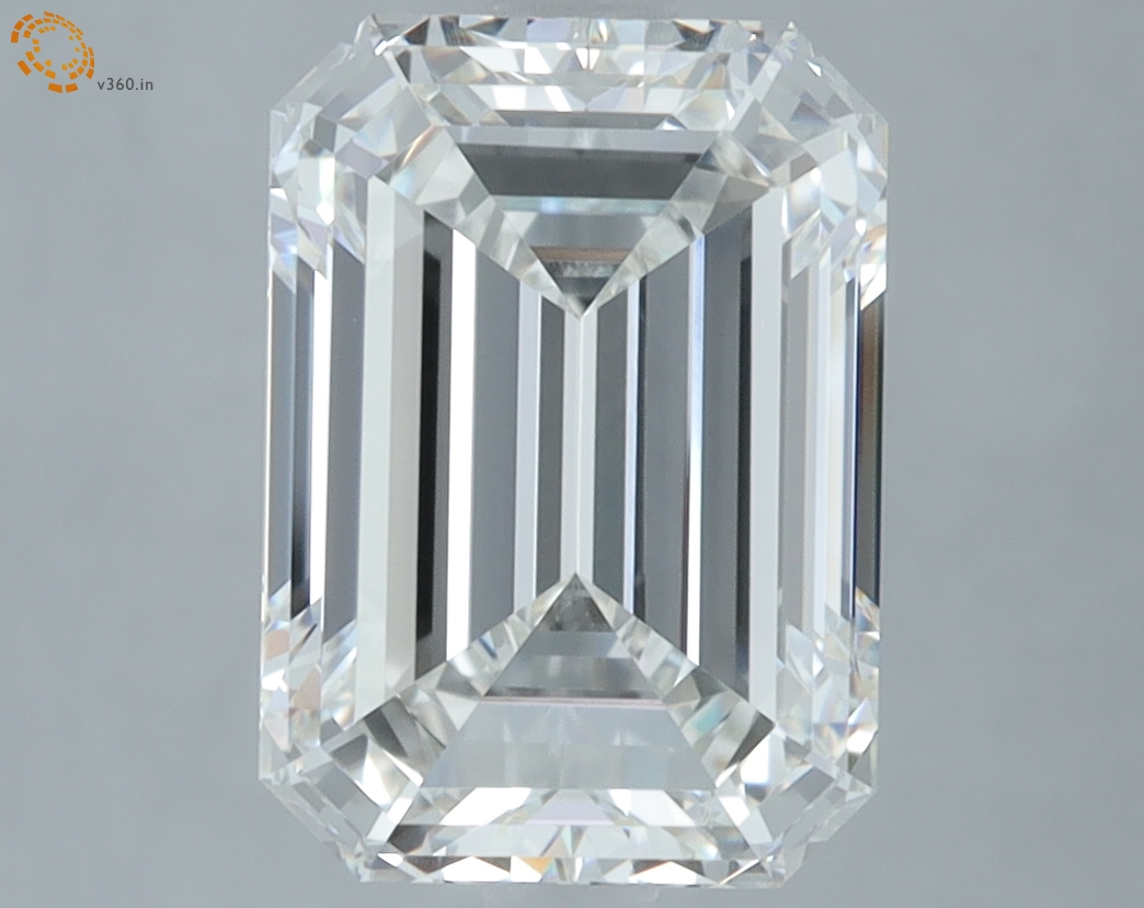 4.17 carat Emerald Cut lab grown diamond, G VVS2, IGI certified