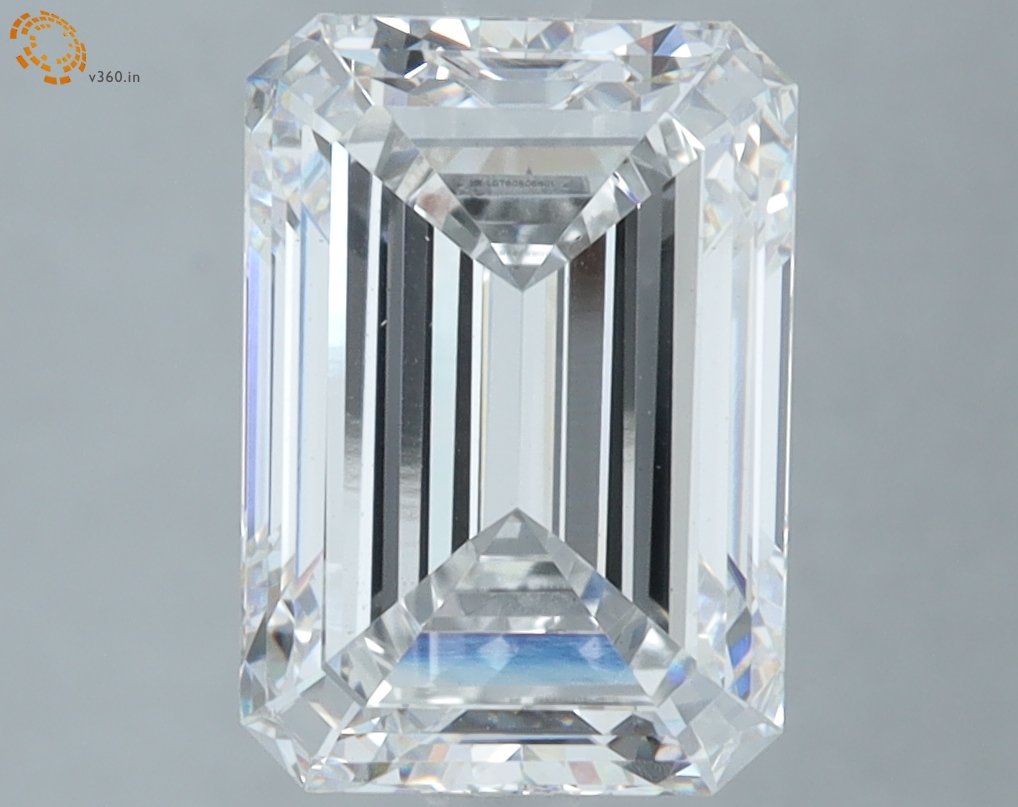 4.02 carat Emerald Cut lab grown diamond, E VS2, IGI certified