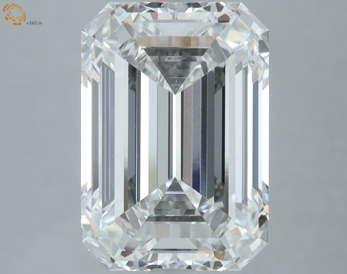6.05 carat Emerald Cut lab grown diamond, G VVS2, IGI certified