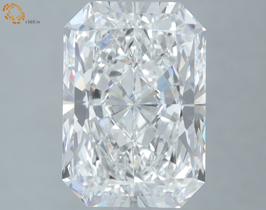 2.85 carat Radiant Cut lab grown diamond, E VVS2, IGI certified